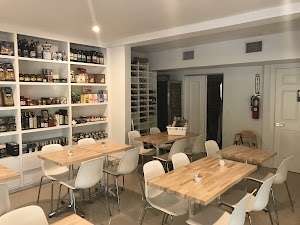 Prima Classe Miami Beach, Italian Market & Cafe place picture